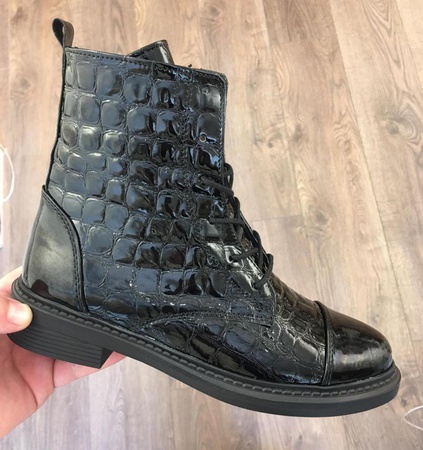 обувь женская ( ботинки, сапоги, кроссовки)