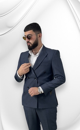 мужской костюм