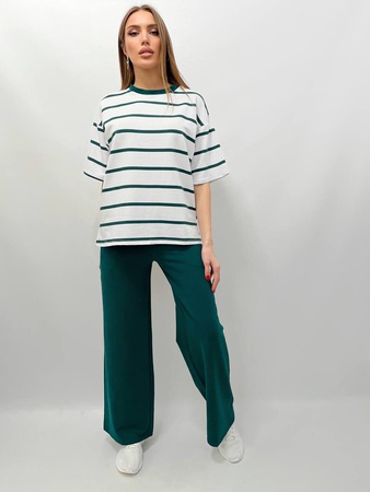 Базовый костюм в полоску