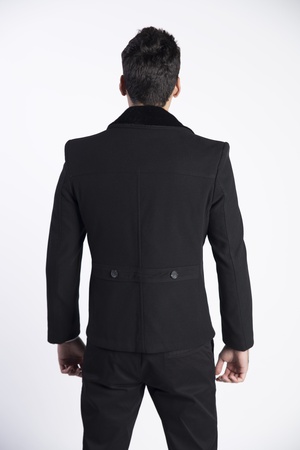 Мужское пушистое двубортное пальто с воротником-каше