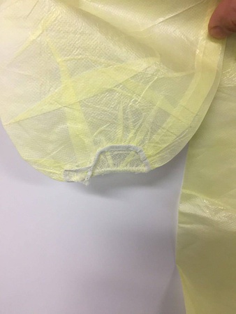 Elbiseler, koruyucu maskeler ve steril olmayan nitril eldivenler