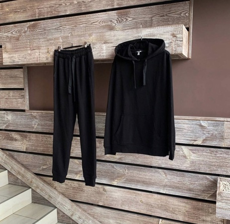 Спортивные костюмы