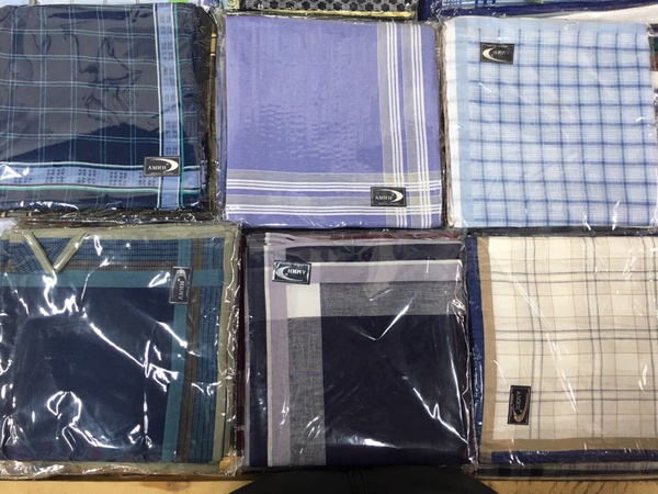 Kaliteli erkek mendilleri, 43 × 43 ebat, 12&#39;li paket