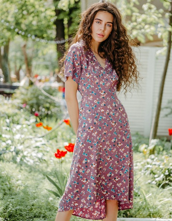 Женское летнее платье в цветочный принт