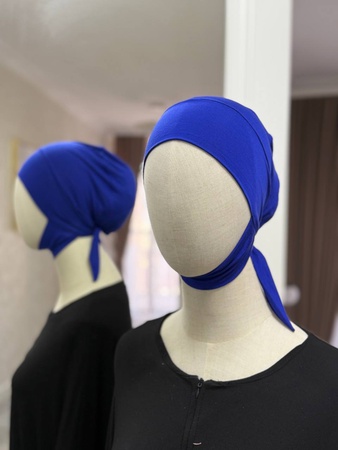 Шапка на завязках