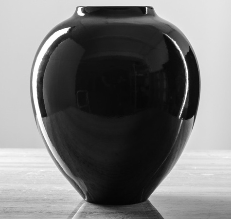 Керамическая ваза Велеса