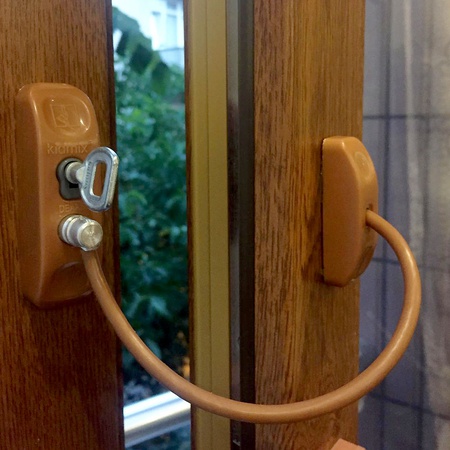 Kidmix - ограничитель окон с тросом для защиты детей