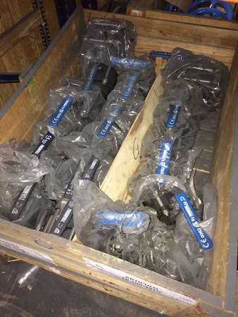 Kapatma ve kontrol vanaları.