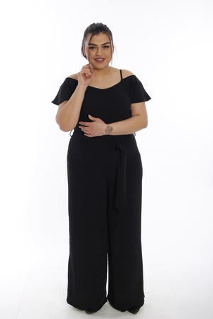 Подробный комбинезон из крепа с открытыми плечами - черный (2)