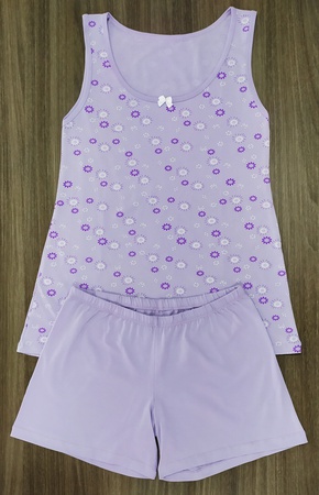 Kadınlar için pijamalar