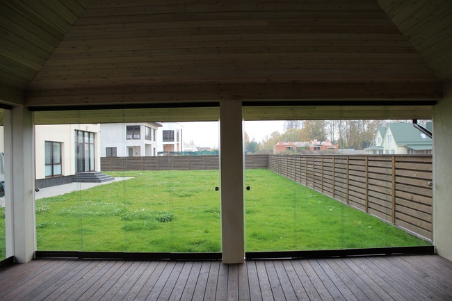 Безрамное остекление