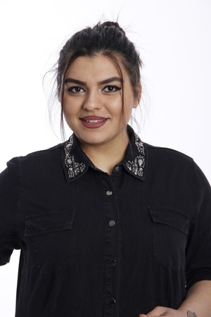 Джинсы с бисером и воротником больших размеров