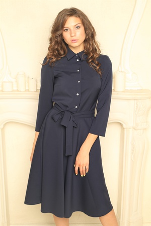 Платье с пуговицами