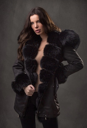 Парка Пальто - Водонепроницаемая ткань / капюшон, манжеты и переда из лисьего меха - стандартный крой