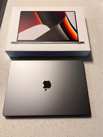 Apple MacBook Pro 14" (1TB SSD, M1 Pro, 16GB) - Space Gray + AppleCare