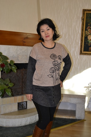 Üreticiden triko tunikler ve elbiseler (tümü stokta)