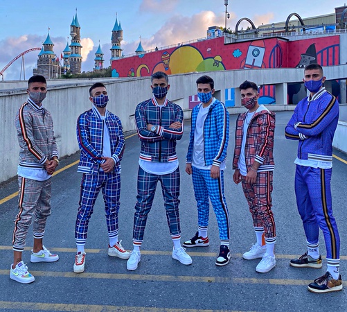 ДЖЕНТЛЬМЕНСКИЙ МУЖСКОЙ СПОРТИВНЫЙ КОСТЮМ