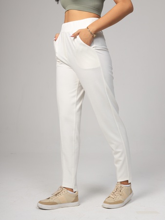 Рубашка в клетку (вискоза) и стильные брюки (двунитка).