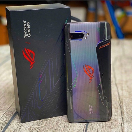 Asus ROG Phone 5 ZS673KS 128GB/12GB RAM VoLTE Factory Unlocked 6.78" Black