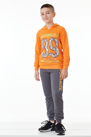 СПОРТИВНЫЙ КОСТЮМ С КАПЮШОНОМ