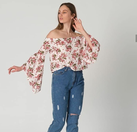 ЦВЕТОЧНЫЙ БЛУЗКА