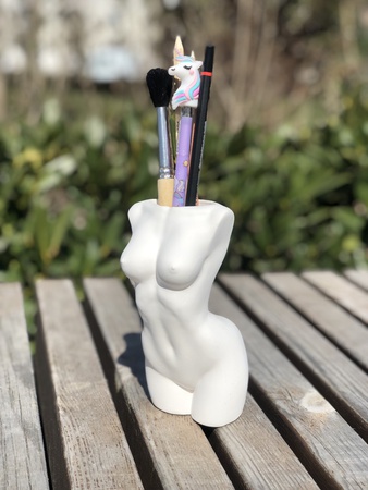 Кашпо декоративное / Органайзер / Подарок статуэтка для декора из гипса