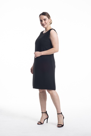 فستان على شكل حرف V