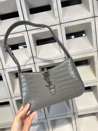 Kadın çantaları. Toptan.