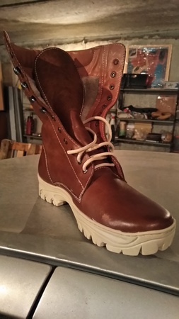 Берцы коричневые