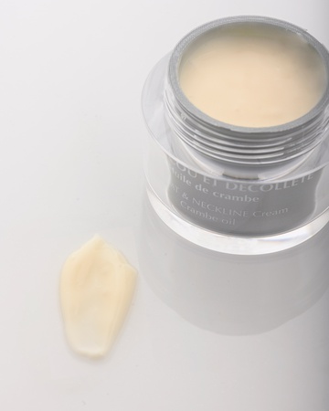 Крем Jean DAveze Для области шеи и декольте с эффектом лифтинга 50мл