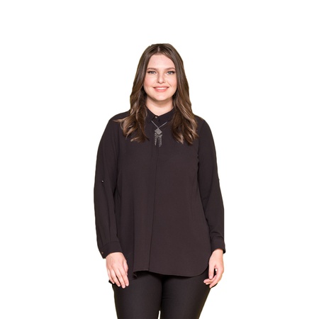 Креповая рубашка большого размера с ожерельем