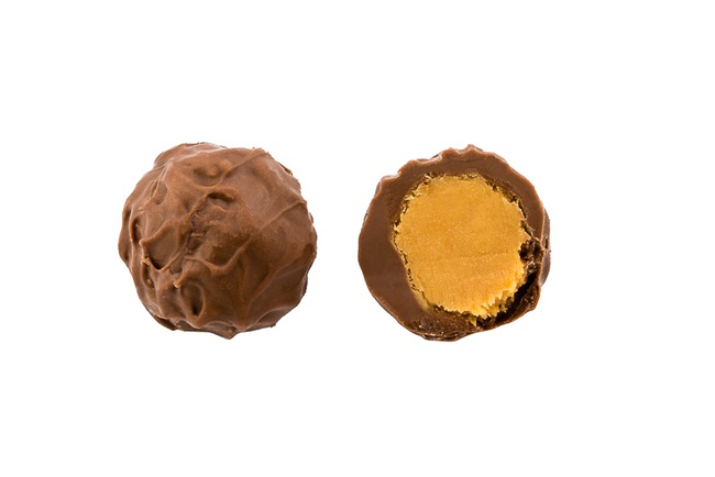 Badem kremalı Vivienne yer mantarı