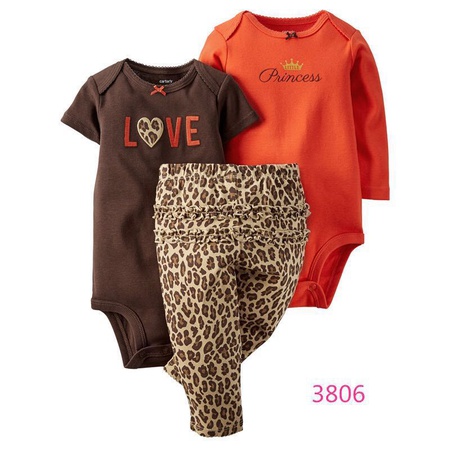 Üç parçalı set, pantolon artı iki bodysuits