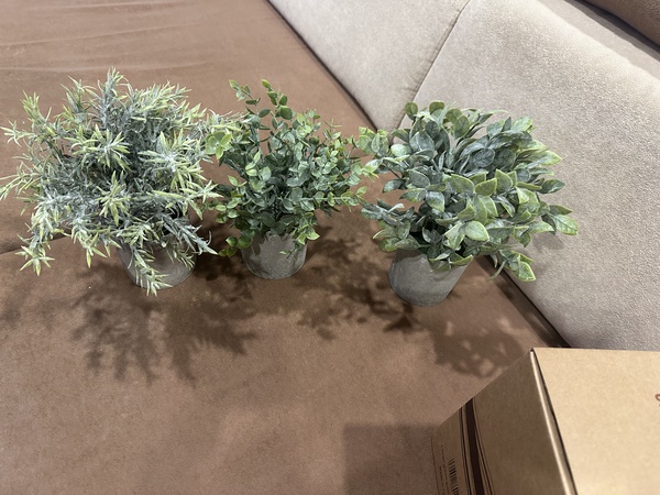 Plastic plants sets 3 pieces per packedging NEW in original packaging