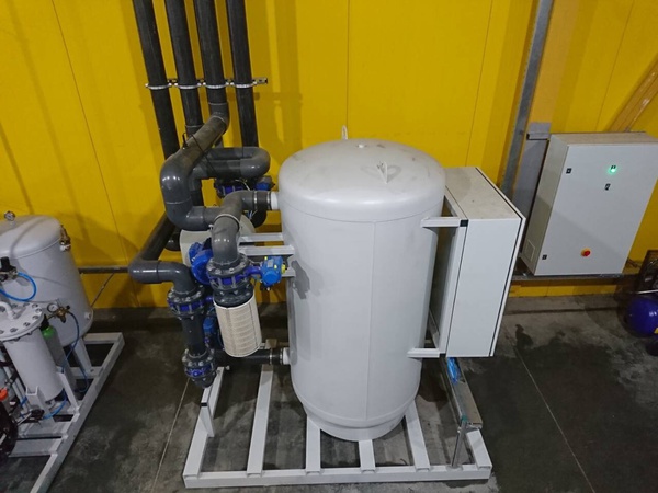 CO2 scrubber (carbon dioxide adsorber)