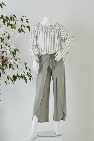 Блузка с длинными рукавами