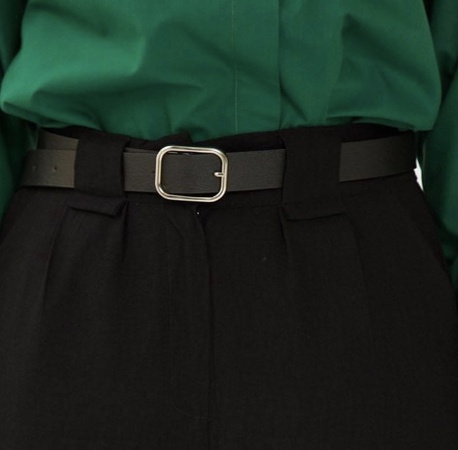 Плоский базовый ремень с прямоугольной пряжкой