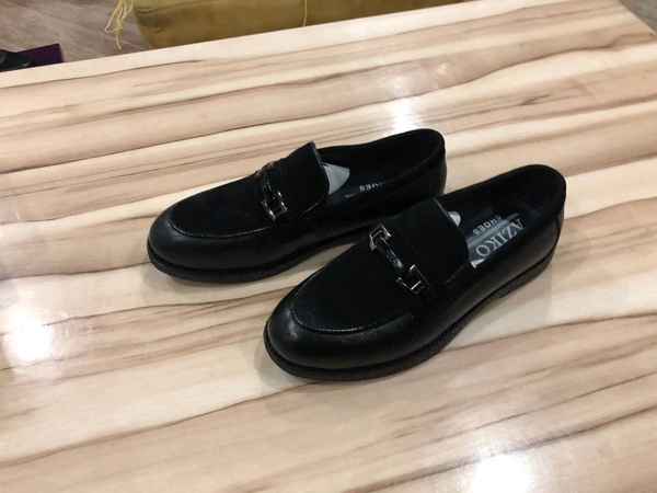 Genuine leather shoes