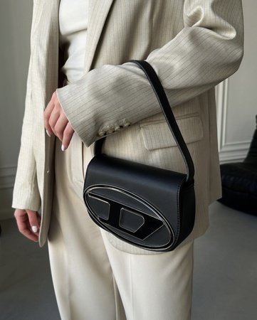 Женская черная сумка