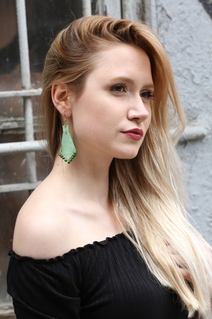 W-137 Кожаные серьги