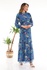 Женское длинное платье с синим цветочным узором и воротником-стойкой