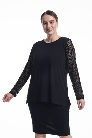 БЛУЗКА С РУЧНОЙ КРЫШКОЙ