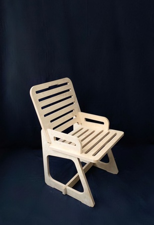 folding chairs made of birch 15 ply plywood