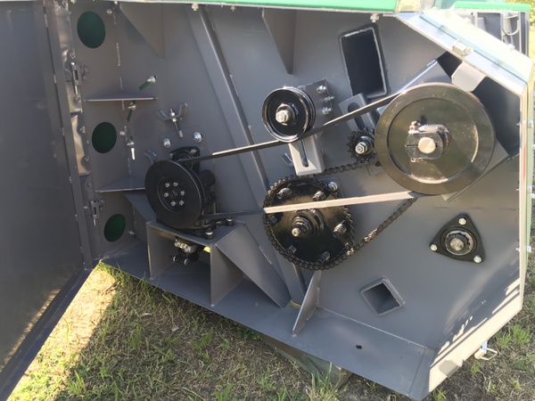 Headers for harvesting sunflower, rowless ZhSN - 6