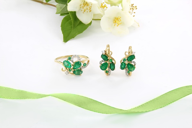 Наборы украшений из красного, желтого и белого золота 585 пробы