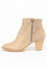 Beige Lackstiefeletten bn012