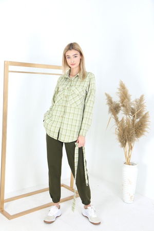 Женский спортивный костюм.