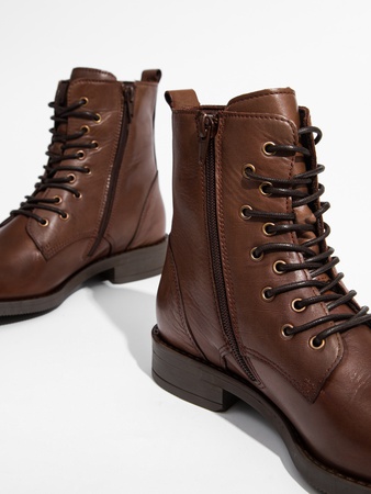 Стильные Женские кожаные ботинки / полуботинки на шнуровке MADE IN EUROPE