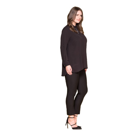 Креповая рубашка большого размера с ожерельем