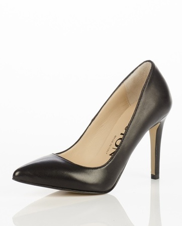 Черные туфли на каблуке k042